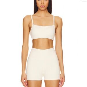 FlowWell Saylor Sports Bra in Bone White
WellBeing + BeingWell size XS